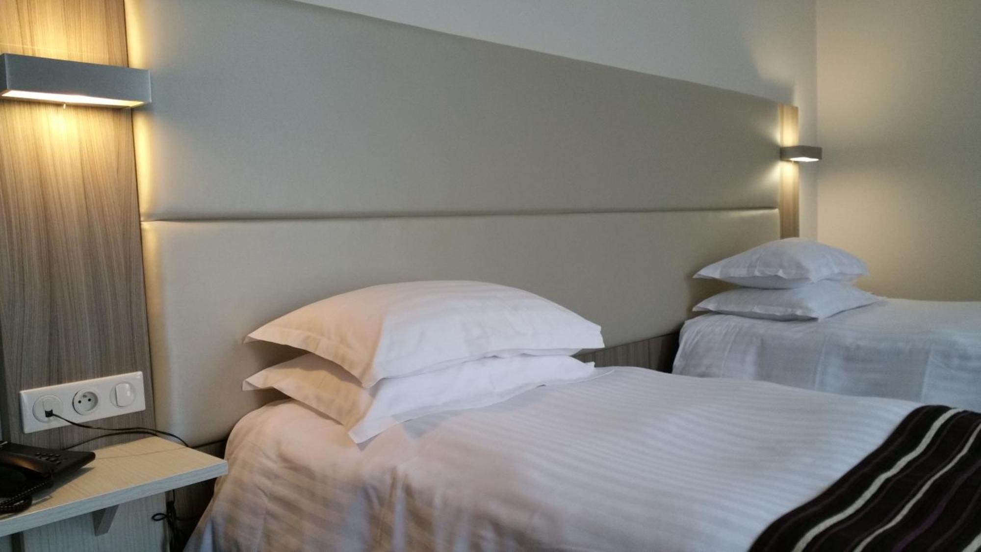 Brit Hotel De Grignan Βισύ Εξωτερικό φωτογραφία