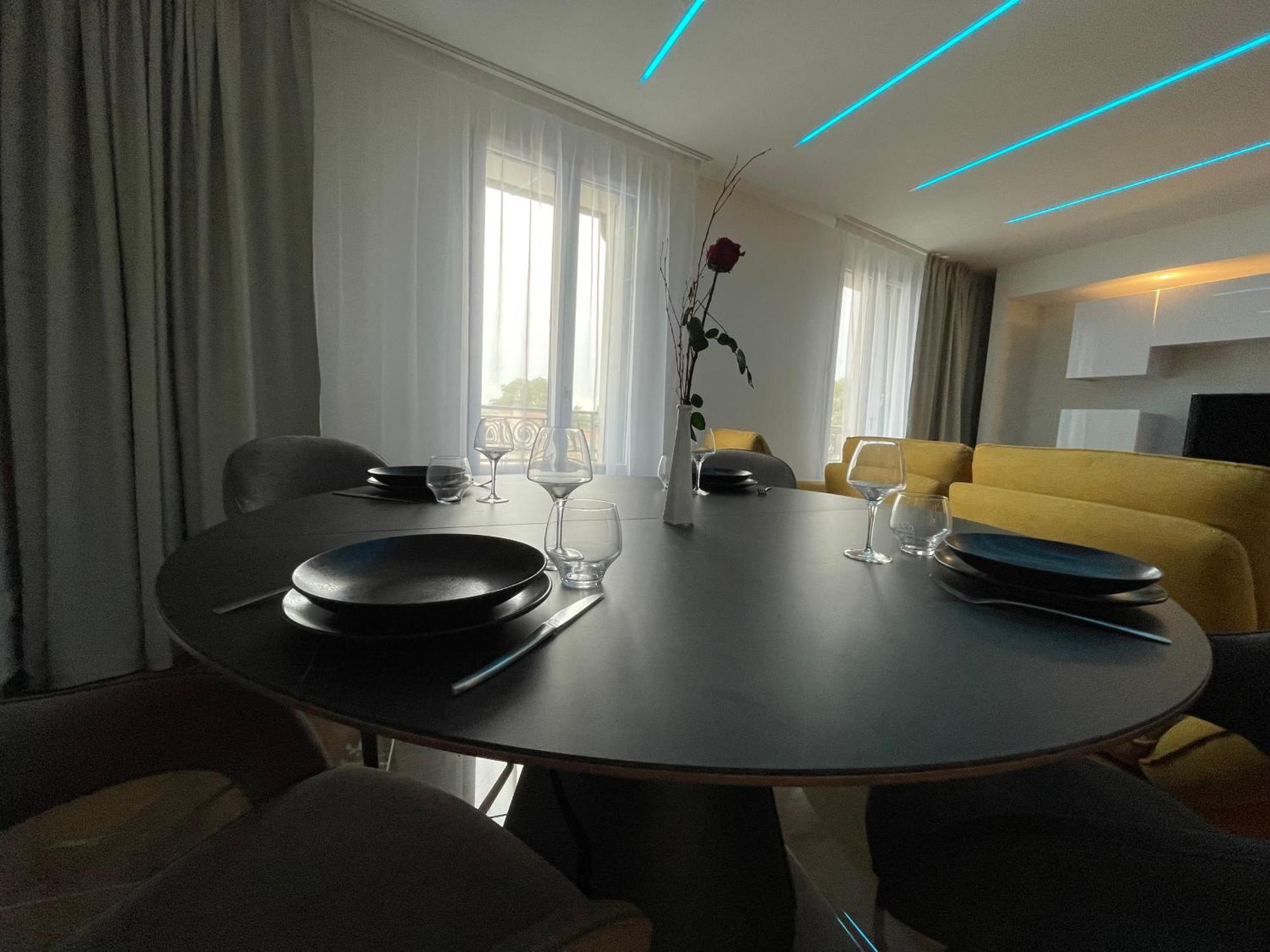 Brit Hotel De Grignan Βισύ Εξωτερικό φωτογραφία