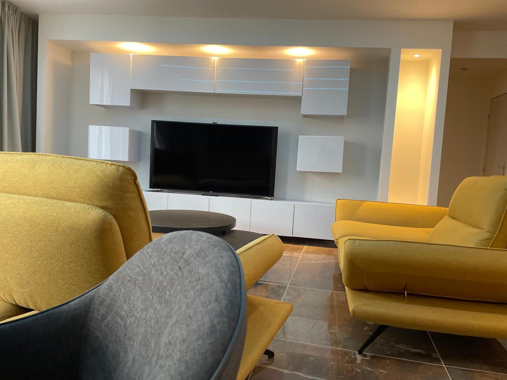 Brit Hotel De Grignan Βισύ Εξωτερικό φωτογραφία